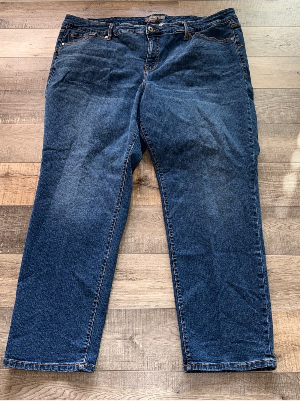 Torrid boyfriend straight Women’s Dark Blue Straight Jeans